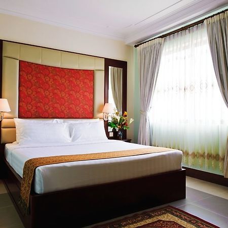 Hotel Luxury World 프놈펜 외부 사진